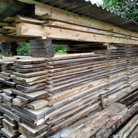 IMG_20210831_135545 dubové fošny 55mm v hráni z Pily Hvozdnice