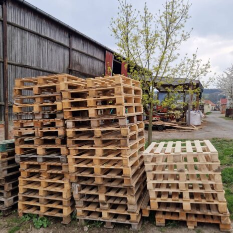 palety_1400x1574_1 palety_1400x1574_1